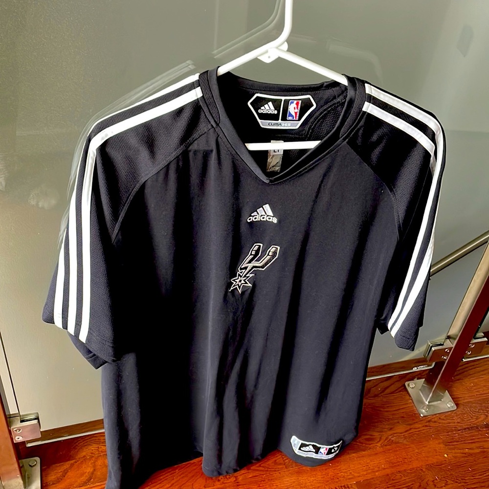 Spurs Dry fit jersey black & white size LT for a large and tall male
